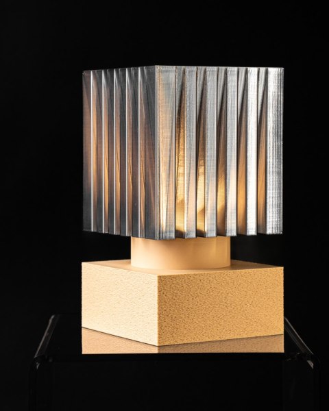 Mini lampa LED 001 - 3 barwy światła i regulacja jasności